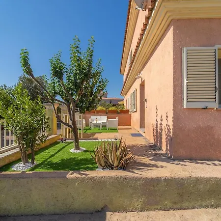 Appartamento With Garden