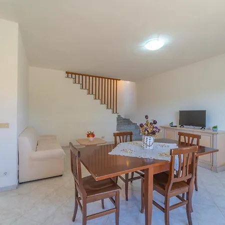 Apartment With Garden Olbia