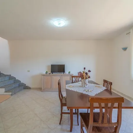 With Garden Apartment