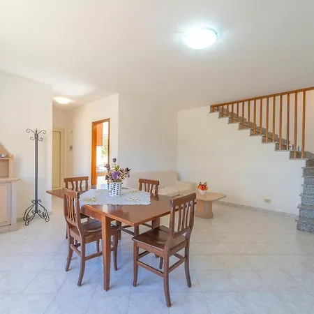 Apartment With Garden Olbia